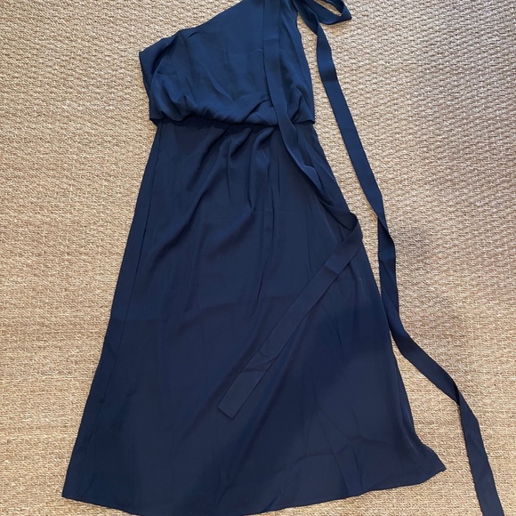 NWT AMYLYNN One Shoulder Satin Dress in Navy Blue, Size Small - Picture 7 of 16